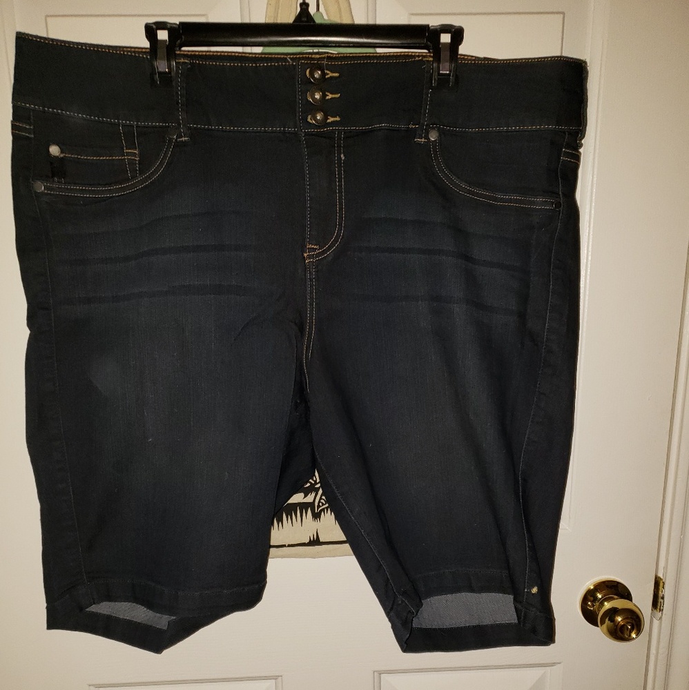 Torrid plus size jeggings shorts